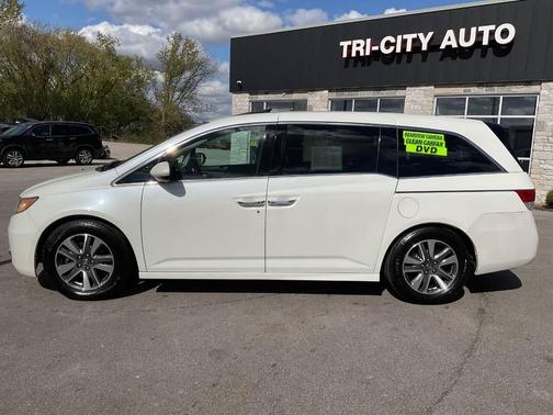 White Diamond Pearl 2014 Honda Odyssey Touring Elite