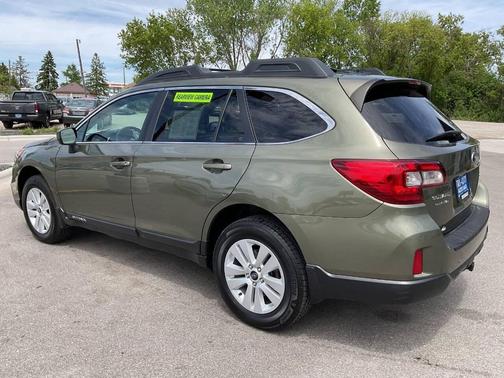 Wilderness Green Metallic 2015 Subaru Outback 2.5i Premium