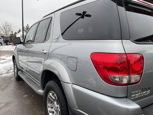 2007 Toyota Sequoia SR5