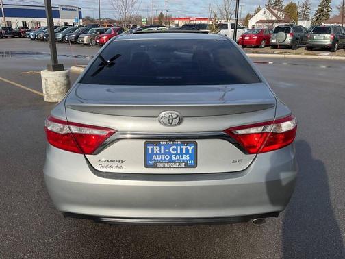 2017 Toyota Camry SE