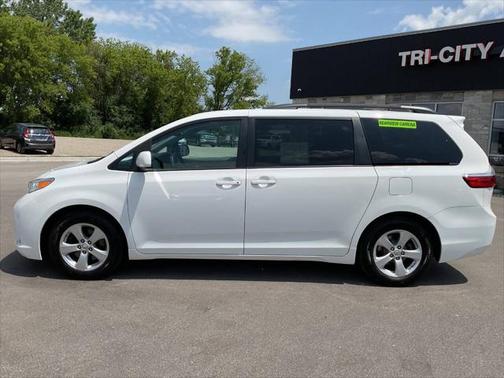2015 Toyota Sienna LE