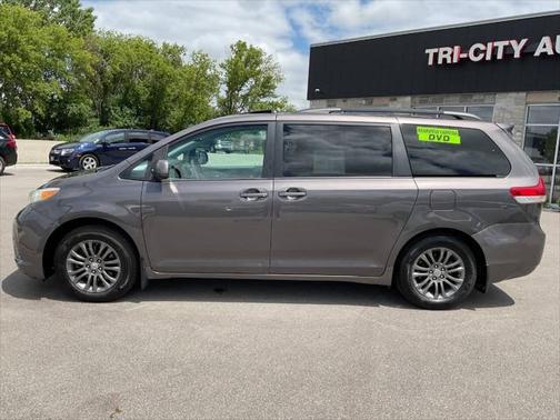 2012 Toyota Sienna XLE