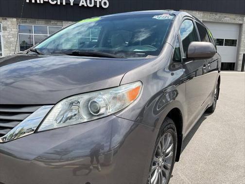 2012 Toyota Sienna XLE