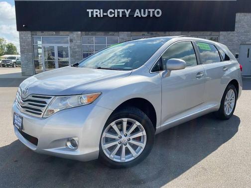 Classic Silver Metallic 2010 Toyota Venza Base