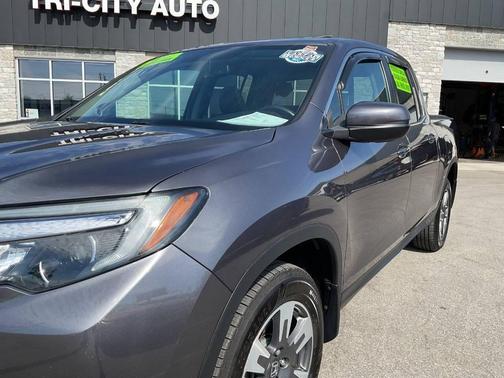 Modern Steel Metallic 2019 Honda Ridgeline RTL