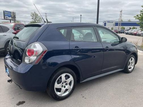 2010 Pontiac Vibe Base