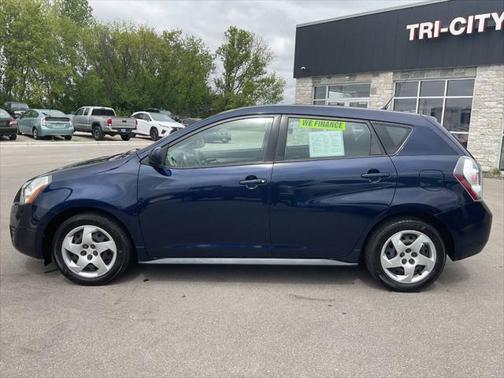 2010 Pontiac Vibe Base