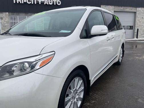 2017 Toyota Sienna Limited Premium