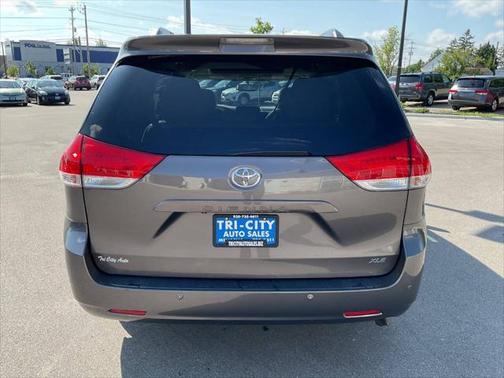 2013 Toyota Sienna XLE