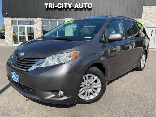 2013 Toyota Sienna XLE