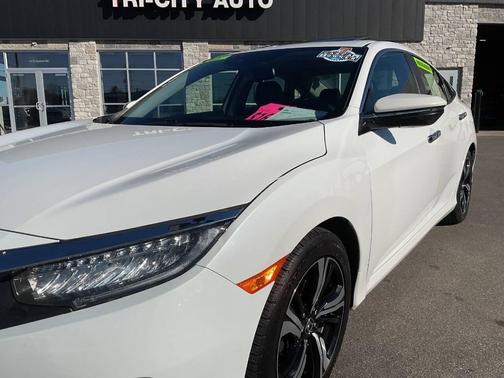 2018 Honda Civic Touring