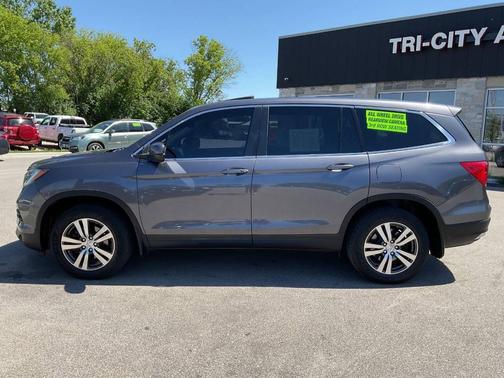 Modern Steel Metallic 2017 Honda Pilot EX-L