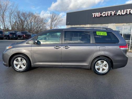 2012 Toyota Sienna LE
