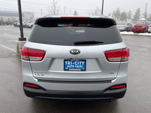 2018 Kia Sorento LX