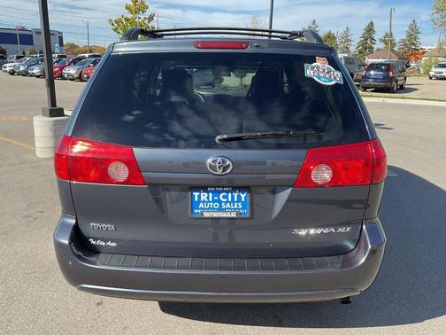 2010 Toyota Sienna XLE