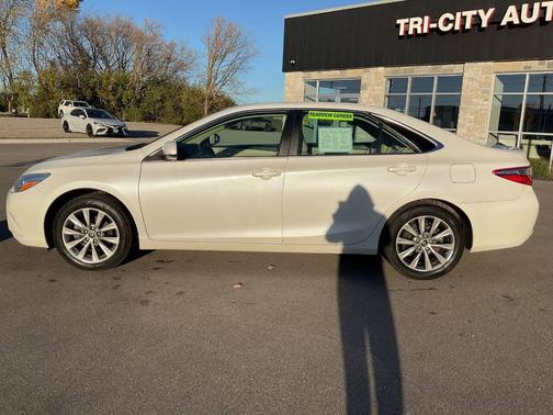 2016 Toyota Camry XLE