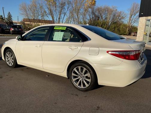 2016 Toyota Camry XLE