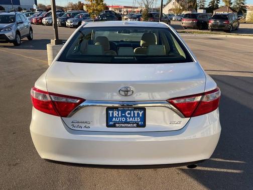 2016 Toyota Camry XLE