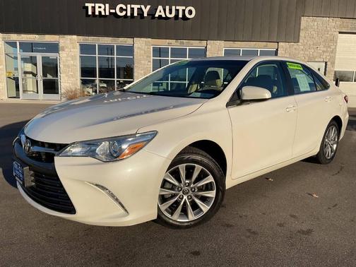 2016 Toyota Camry XLE