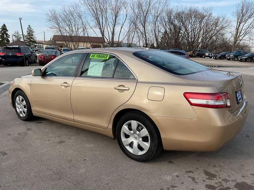 Tan 2010 Toyota Camry LE
