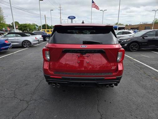 2022 Ford Explorer ST