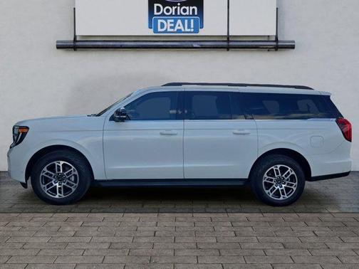 Star White 2025 Ford Expedition Max Active