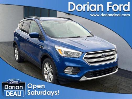 Lightning Blue Metallic 2017 Ford Escape SE