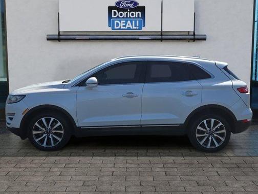 White 2019 Lincoln MKC Reserve