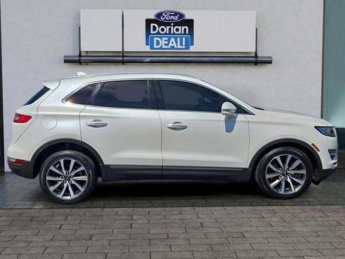 White Platinum Tri-Coat Metallic 2019 Lincoln MKC Reserve