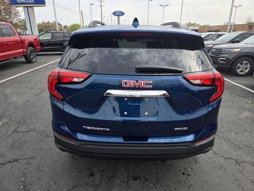 2021 GMC Terrain SLE