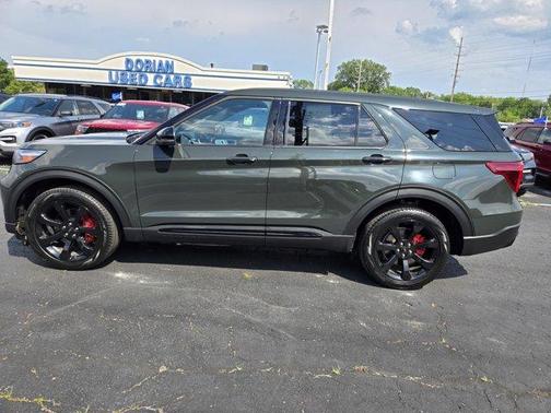 2022 Ford Explorer ST