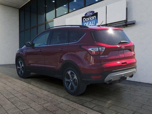 Red 2017 Ford Escape SE