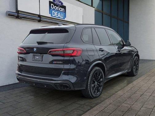 2022 BMW X5 M50i