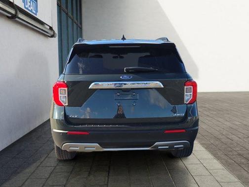 Forged Green Metallic 2023 Ford Explorer XLT