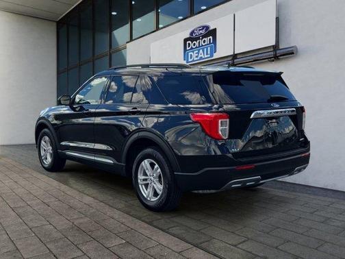 Black 2023 Ford Explorer XLT