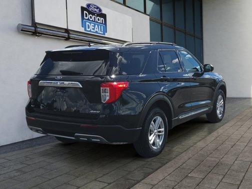 Black 2023 Ford Explorer XLT