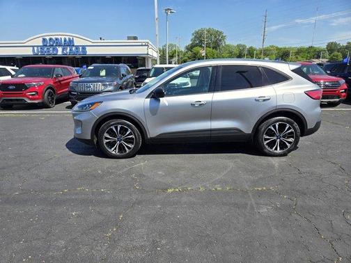 2021 Ford Escape SE