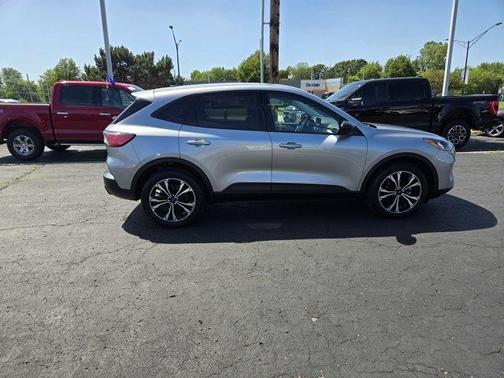 2021 Ford Escape SE