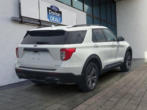 Black 2023 Ford Explorer XLT