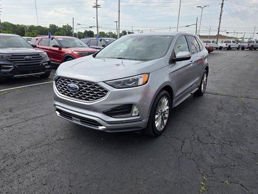 2023 Ford Edge Titanium