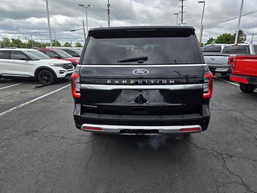 2022 Ford Expedition Platinum