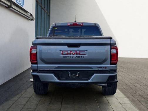 2024 GMC Canyon AT4