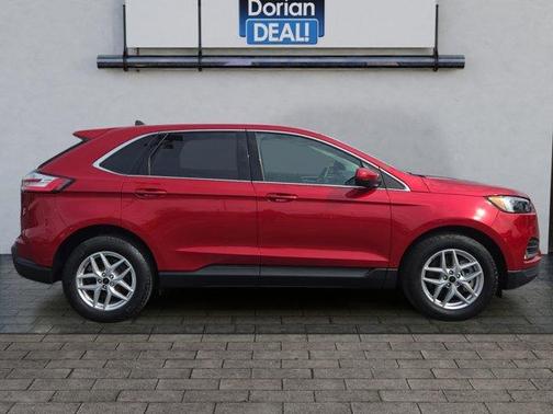 Rapid Red Metallic Tinted Clearcoat 2023 Ford Edge SEL
