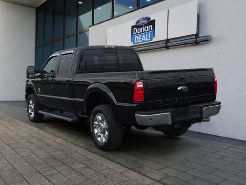 Black 2015 Ford F-250 Lariat
