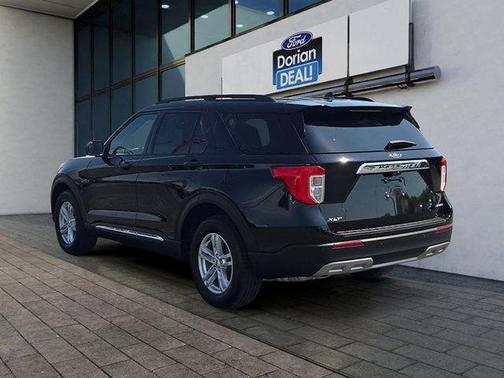 Agate Black Metallic 2023 Ford Explorer XLT