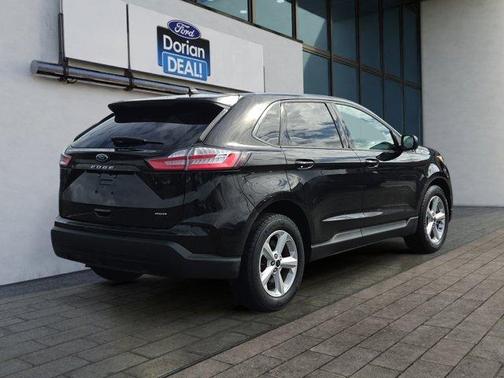Agate Black Metallic 2023 Ford Edge SE