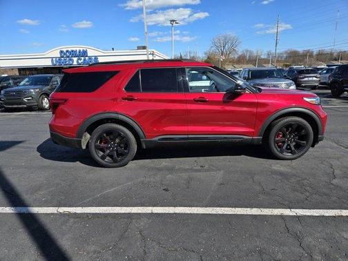 2022 Ford Explorer ST