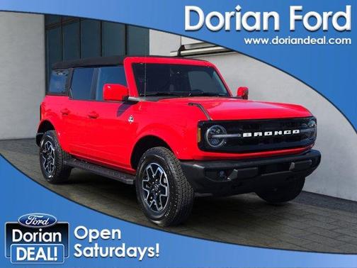 2024 Ford Bronco Outer Banks