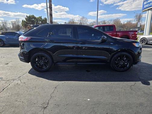2022 Ford Edge ST-Line