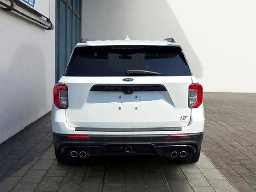 Star White 2023 Ford Explorer ST